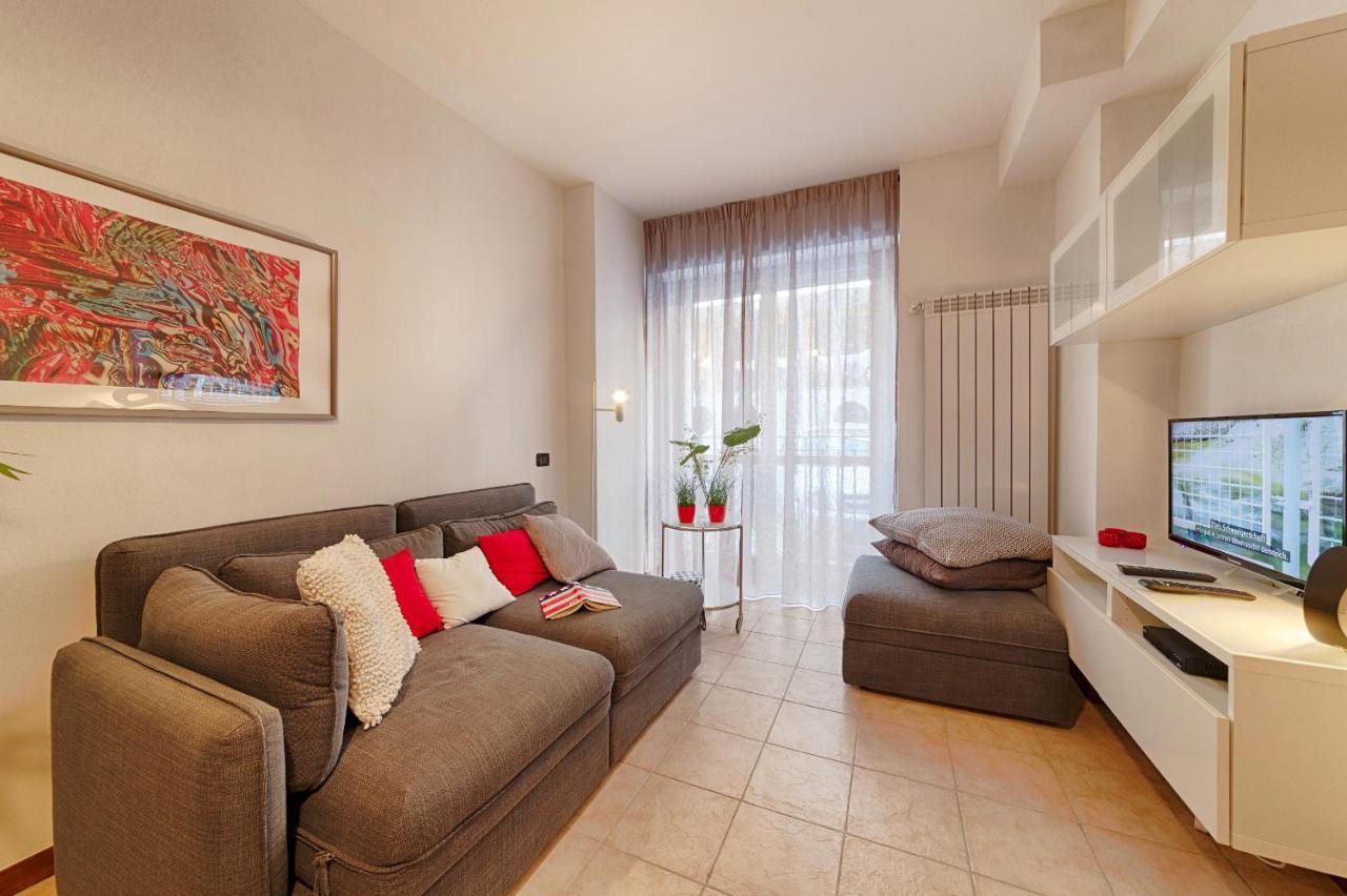 Modern Lakefront 2-Bedroom Apartment Acquaseria Dış mekan fotoğraf