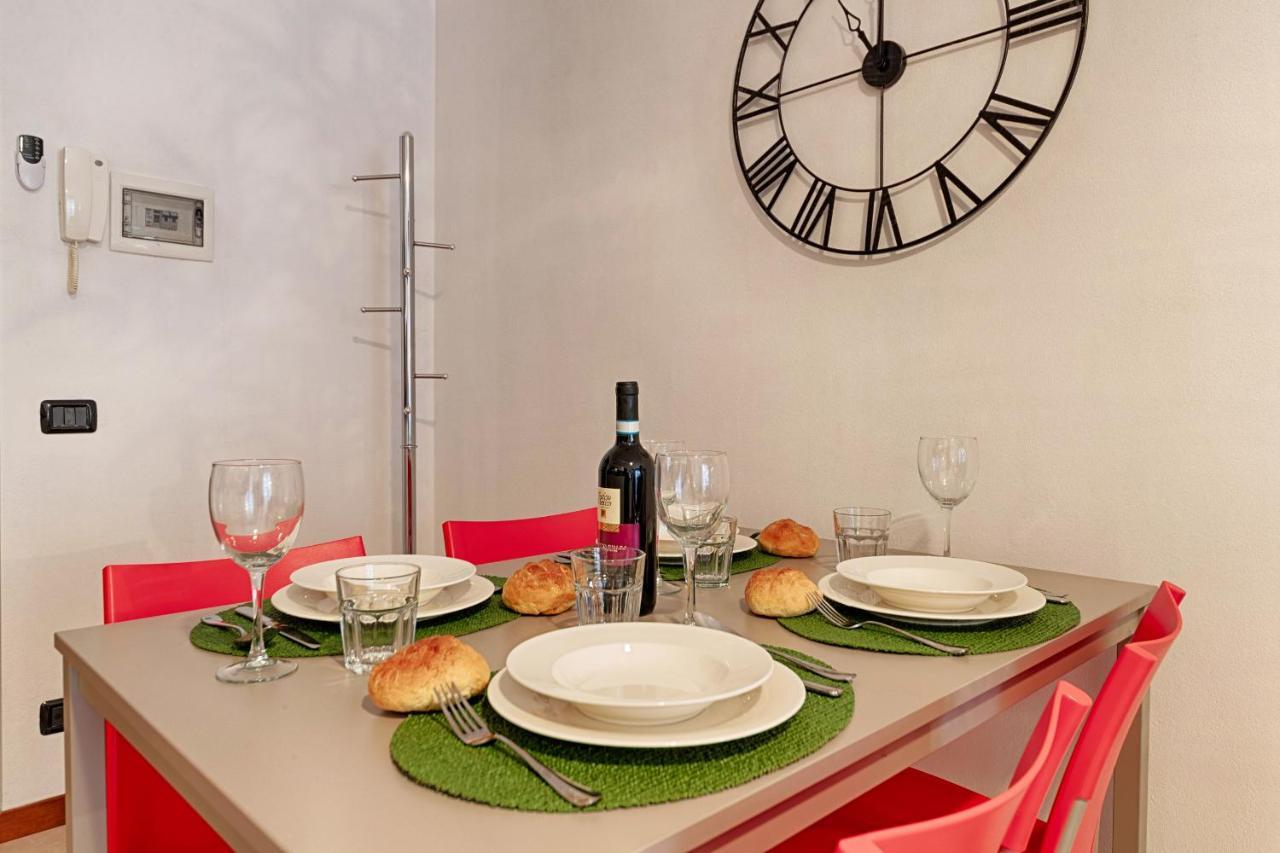 Modern Lakefront 2-Bedroom Apartment Acquaseria Dış mekan fotoğraf